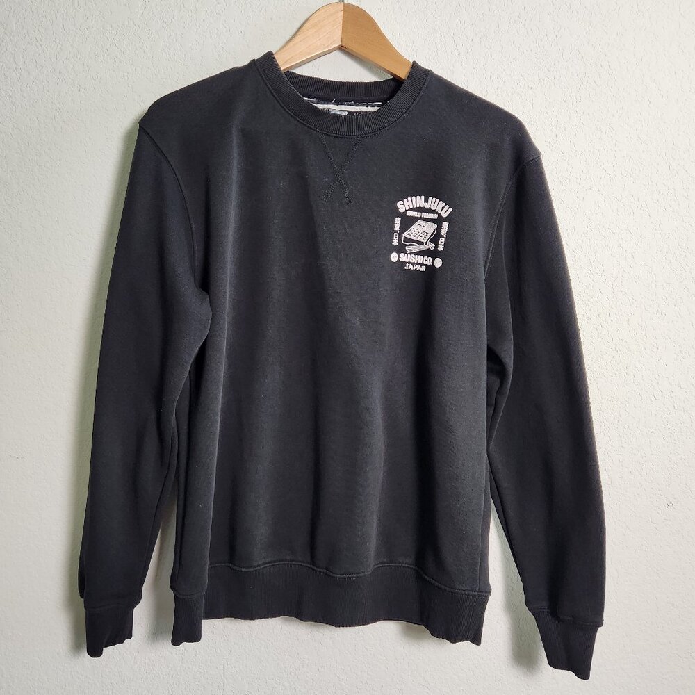 Denim & Flower black crewneck sweater SHINJUKU